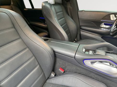Used 2021 Mercedes-Benz GLS 580 4MATIC image 24