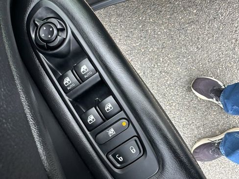 Used 2019 Jeep Compass Latitude w/ Popular Equipment Group AWD/4WD image 27