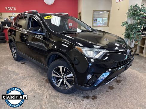 Used 2018 Toyota RAV4 XLE w/ Plus Extra Value Package AWD/4WD image 1