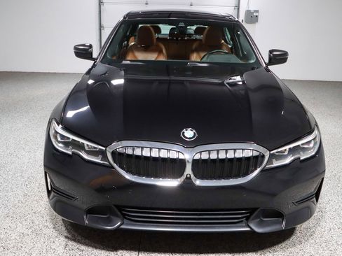 Used 2021 BMW 330i Sedan image 4