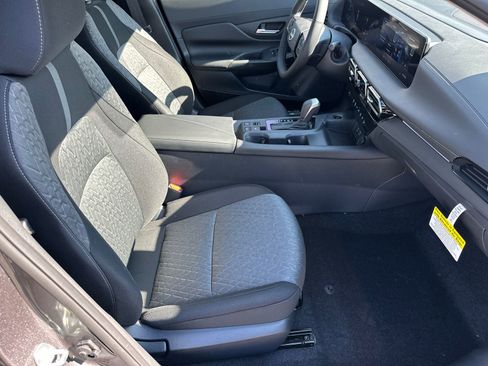 New 2026 Nissan Sentra SV w/ SV Convenience Package FWD image 13