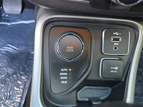 Used 2019 Jeep Compass Latitude image 22