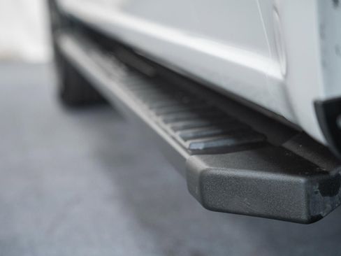 Certified 2023 Ford F150 Lariat w/ Equipment Group 502A High image 22