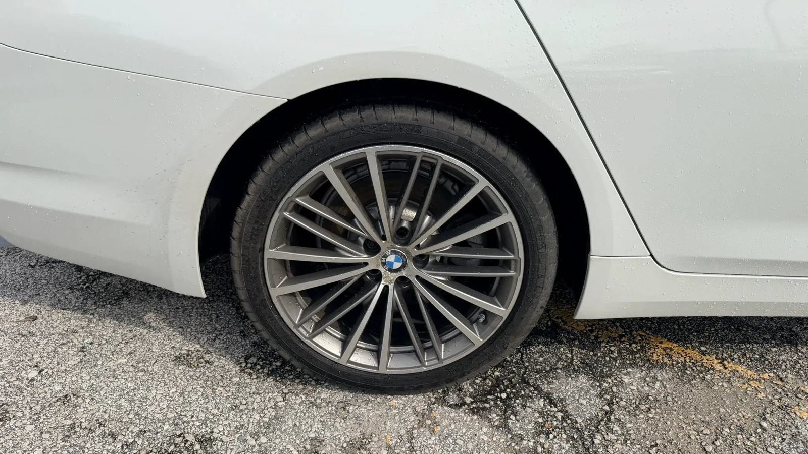 Used 2017 BMW 530i RWD image 22