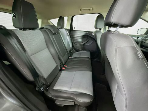Used 2017 Ford Escape SE FWD image 31
