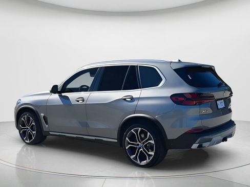New 2026 BMW X5 xDrive40i w/ Premium Package image 6