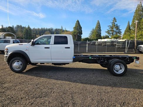 New 2026 RAM 4500 Tradesman image 4