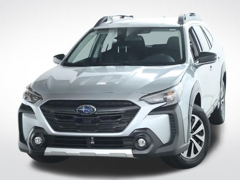 Used 2024 Subaru Outback Premium AWD/4WD image 2
