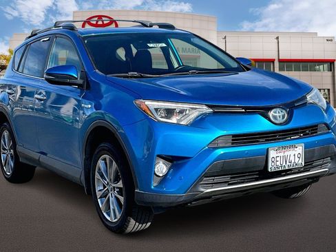 Certified 2018 Toyota RAV4 Limited image 1