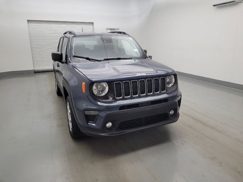 Used 2022 Jeep Renegade Latitude w/ Convenience Group AWD/4WD image 14