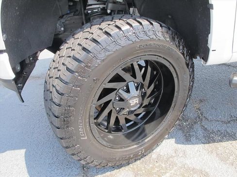 Used 2020 Chevrolet Silverado 1500 RST AWD/4WD image 18