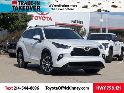 Used 2022 Toyota Highlander XLE