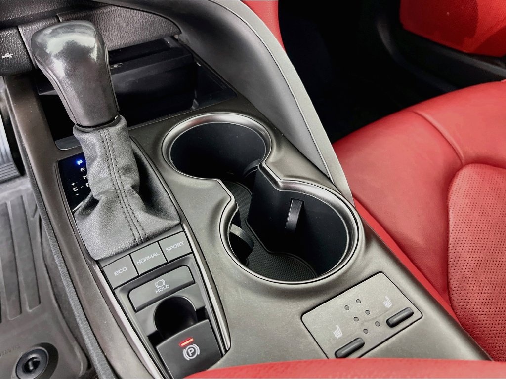 Used 2022 Toyota Camry XSE FWD image 20