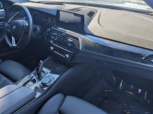 Used 2018 BMW 530i xDrive AWD/4WD image 20