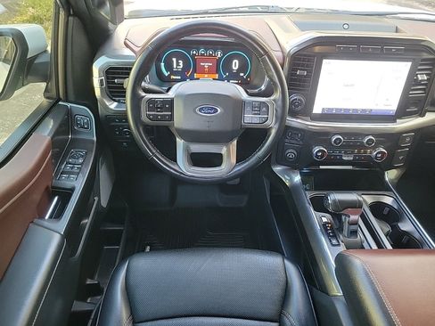 Used 2021 Ford F150 Lariat w/ Max Trailer Tow Package image 17