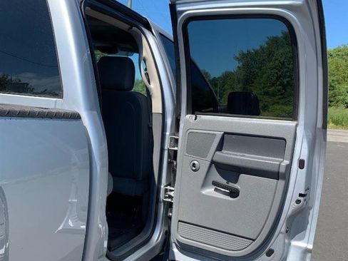 Used 2007 Dodge Ram 3500 Truck SLT image 19