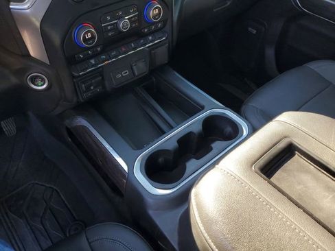 Used 2022 Chevrolet Silverado 3500 LTZ w/ LTZ Convenience Package AWD/4WD image 31
