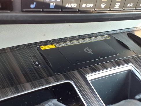 Certified 2022 Toyota Sienna Limited AWD/4WD image 29