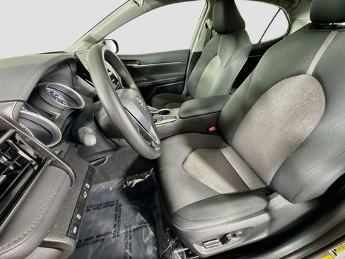 Used 2024 Toyota Camry LE FWD image 17