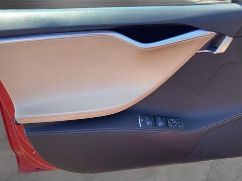 Used 2015 Tesla Model S 85D image 10