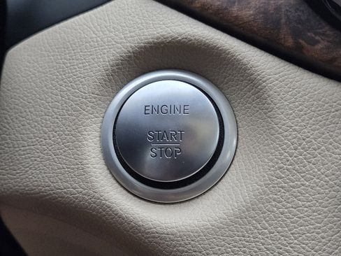 Used 2018 Mercedes-Benz GLA 250 4MATIC image 23