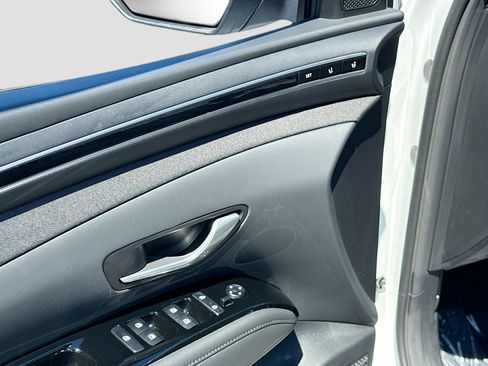 Certified 2024 Hyundai Tucson Limited AWD/4WD image 8