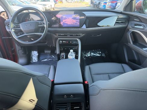 Used 2025 Audi Q5 Premium Plus w/ Premium Plus AWD/4WD image 27