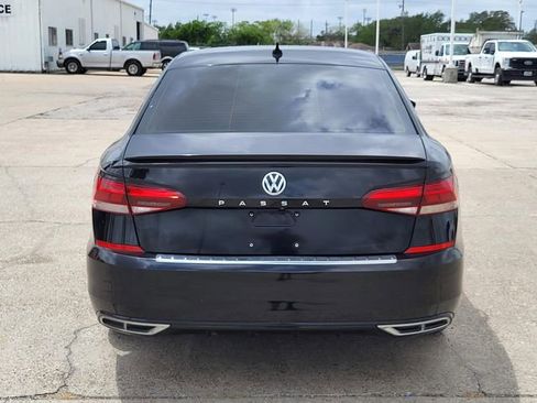 Used 2020 Volkswagen Passat 2.0T R-Line image 20