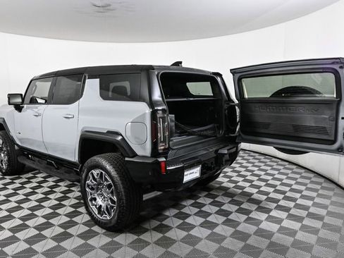 New 2025 GMC Hummer EV 3X w/ LPO, Cargo Utility Package image 32