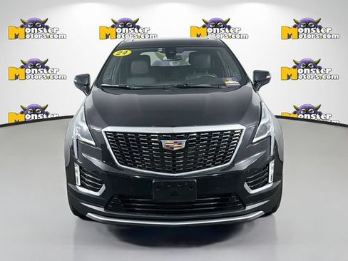 Used 2024 Cadillac XT5 Premium Luxury AWD/4WD image 2