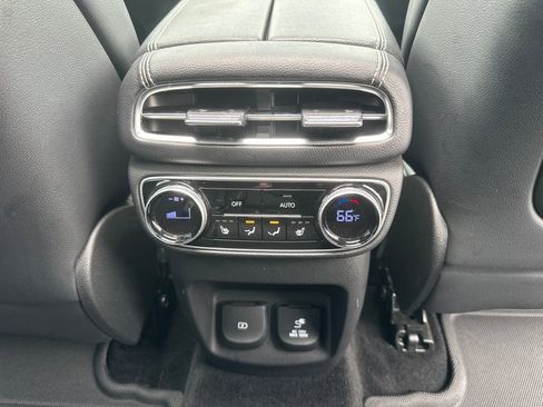 Used 2023 Genesis GV80 2.5T w/ Prestige Package image 38