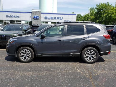 Used 2020 Subaru Forester Premium w/ Popular Package #1 AWD/4WD image 2