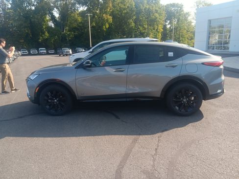 New 2025 Buick Envista Sport Touring w/ Convenience I Package image 2