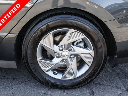 Certified 2025 Hyundai Sonata SE FWD image 8