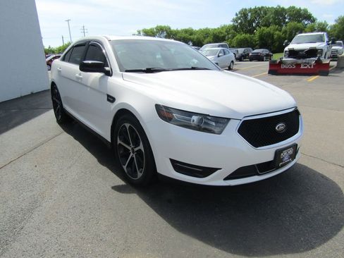 Used 2015 Ford Taurus SHO w/ Equipment Group 401A AWD/4WD image 7
