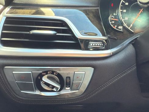 Used 2016 BMW 740i image 15