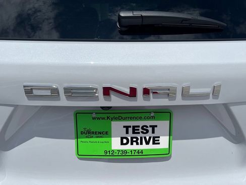 New 2027 GMC Terrain Denali w/ LPO, Floor Liner Package AWD/4WD image 7