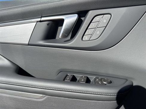 New 2026 Buick Enclave Preferred w/ Power Package image 8