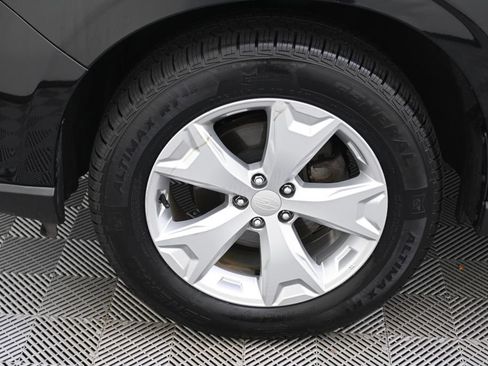 Used 2014 Subaru Forester 2.5i Touring w/ Popular Package #2 AWD/4WD image 17