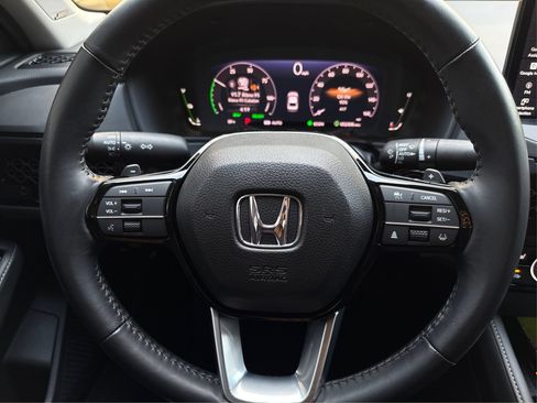 Used 2024 Honda Accord Touring image 19