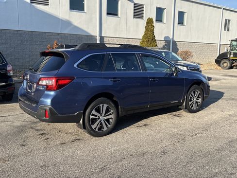 Used 2019 Subaru Outback 2.5i Limited image 6