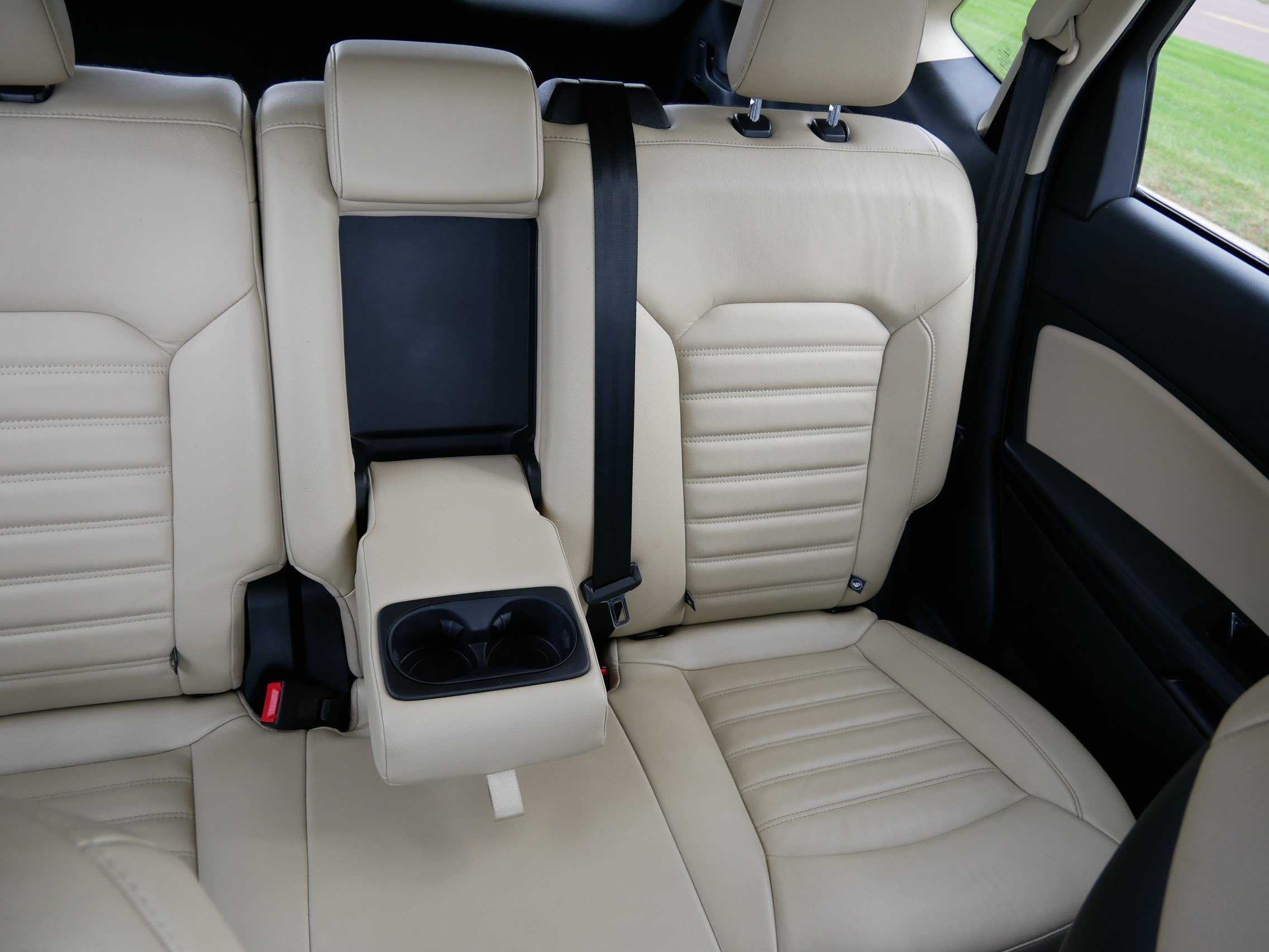 Used 2018 Ford Edge SEL w/ Equipment Group 201A AWD/4WD image 14