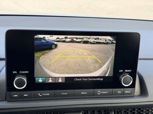 Used 2024 Honda CR-V LX image 23