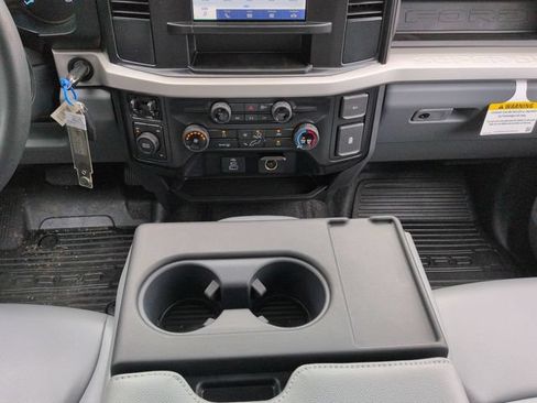 New 2026 Ford F350 XL w/ XL Chrome Package AWD/4WD image 19
