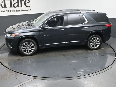 Used 2021 Chevrolet Traverse Premier w/ LPO, Floor Liner Package AWD/4WD image 65