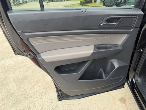 Used 2021 Volkswagen Atlas SE FWD image 14