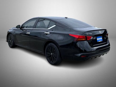 Used 2022 Nissan Altima 2.5 SV FWD image 7