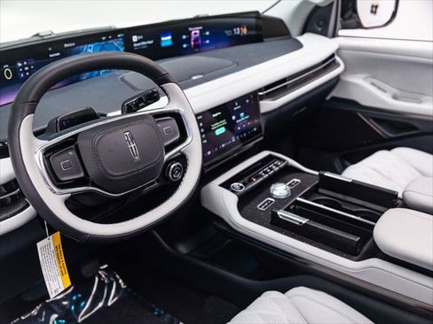 New 2026 Lincoln Navigator L Black Label AWD/4WD image 15