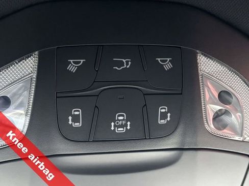 New 2026 Chrysler Pacifica Select image 33