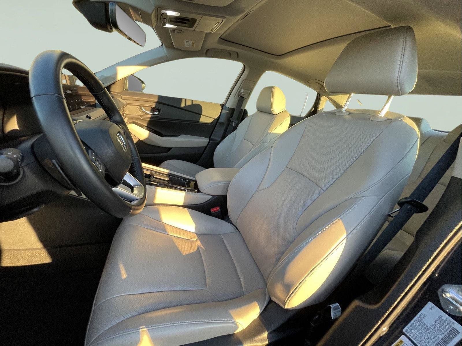 Used 2023 Honda Accord Touring image 13